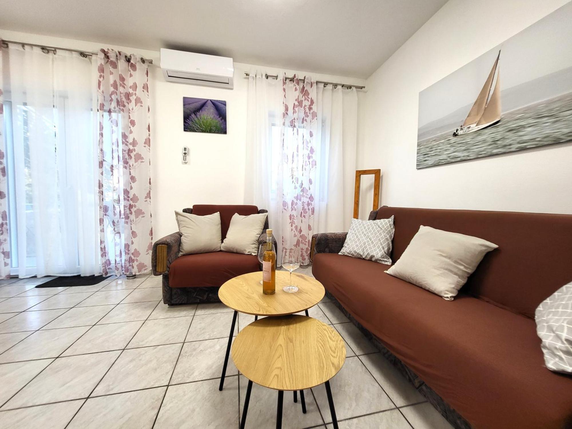 ילסה Apartments Pitve מראה חיצוני תמונה